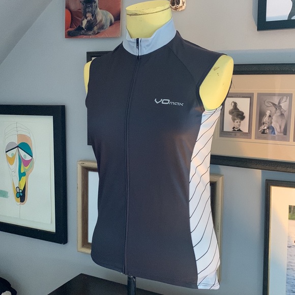Vomax cycling sleeveless jerseys - Picture 2 of 8